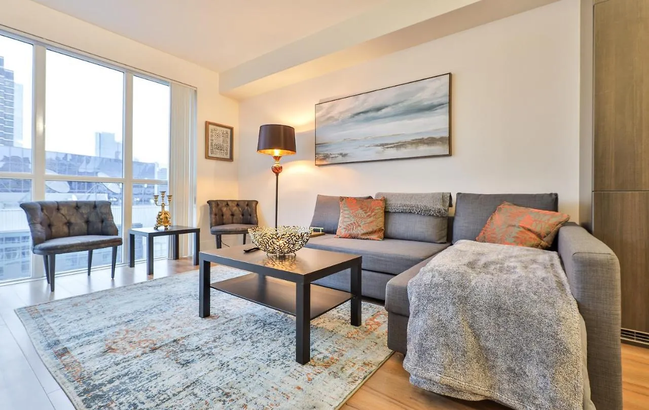 Luxury Condo Prime Location Toronto