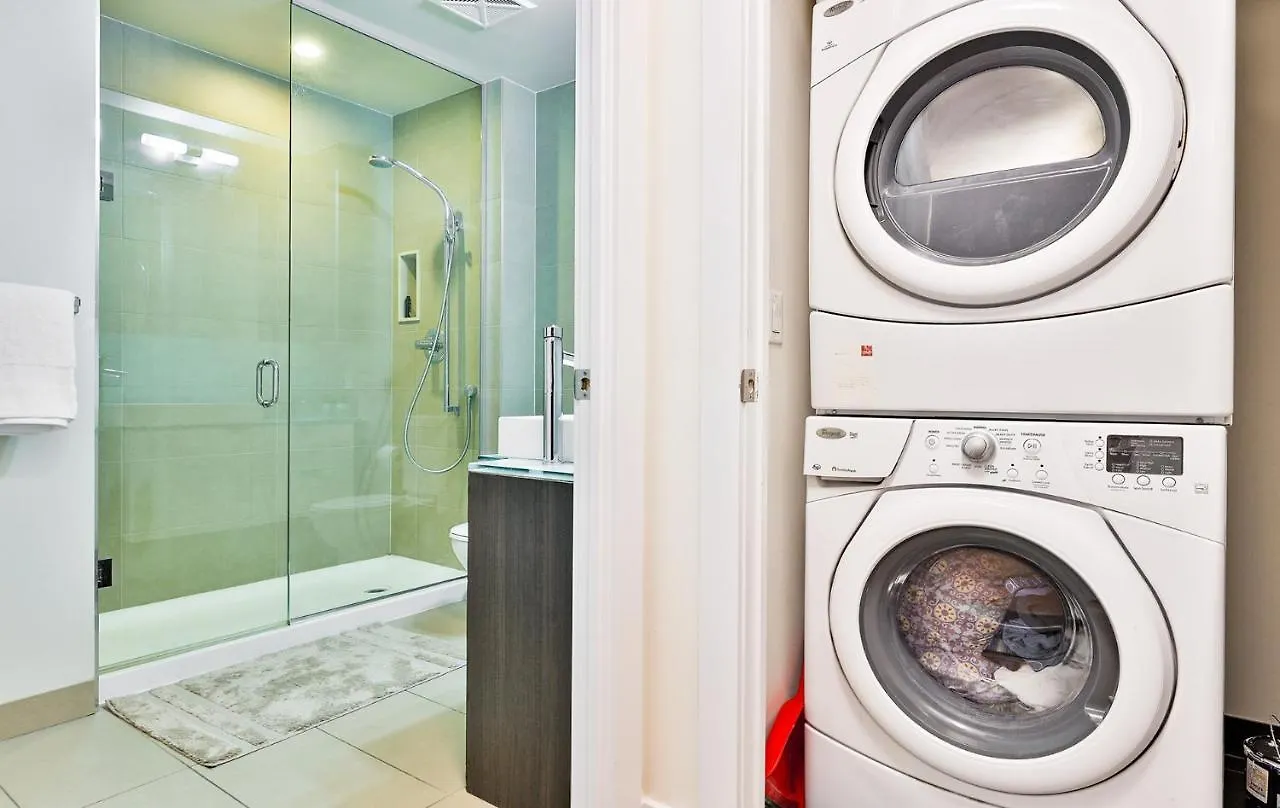 Luxury Condo Prime Location Toronto 0*,  Canada