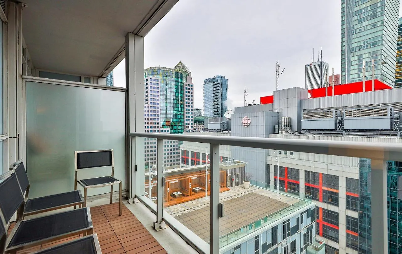 Luxury Condo Prime Location Toronto Apartment