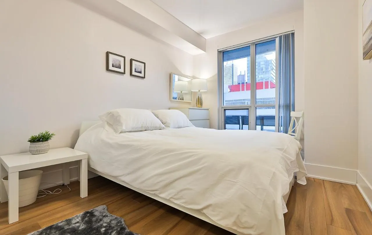 Apartment Luxury Condo Prime Location Toronto Canada