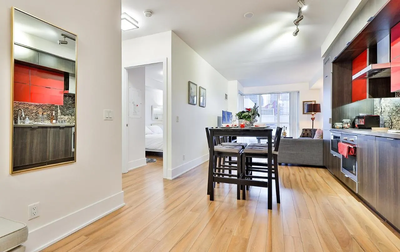 Apartment Luxury Condo Prime Location Toronto